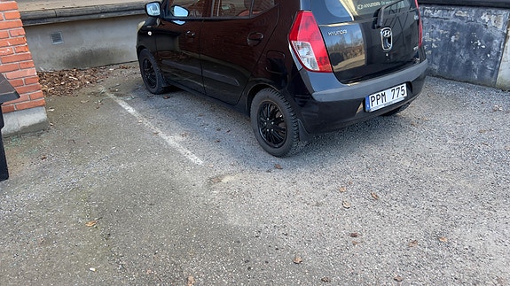 Hyundai i10 4 of 8
