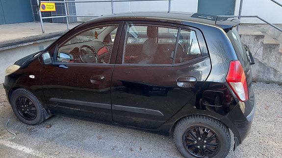 Hyundai i10 7 of 8