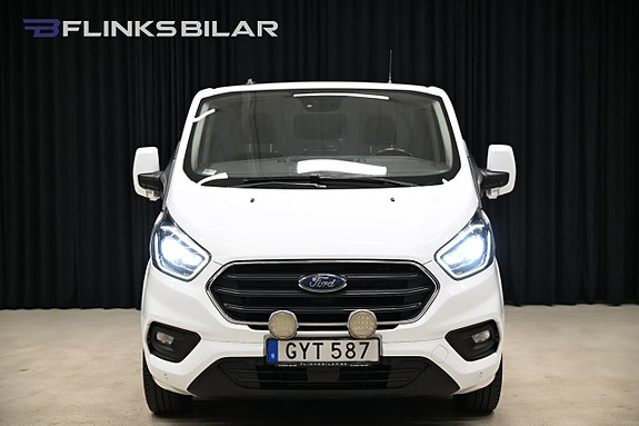Ford Transit Custom 10 of 26
