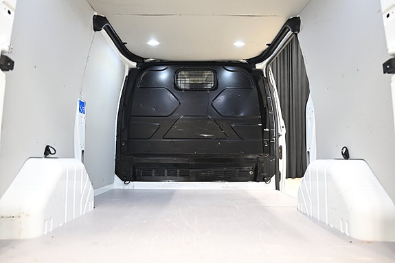 Ford Transit Custom 8 of 26