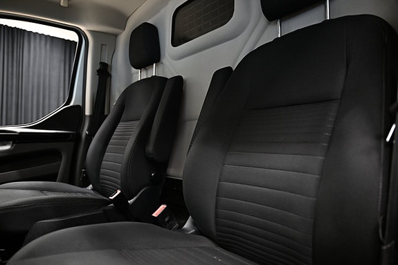 Ford Transit Custom 15 of 26