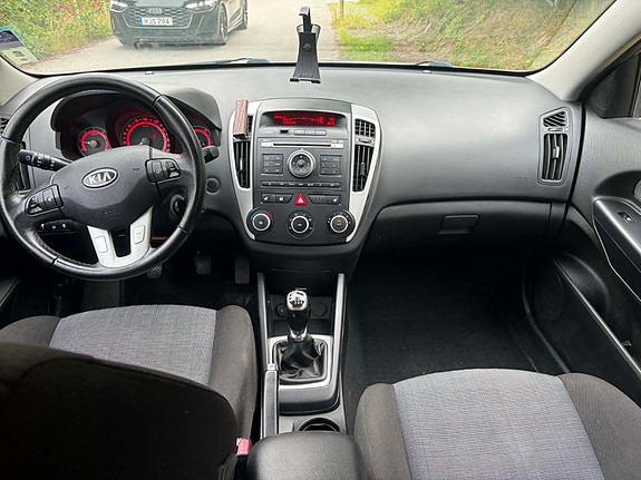 Kia Ceed 5 of 7