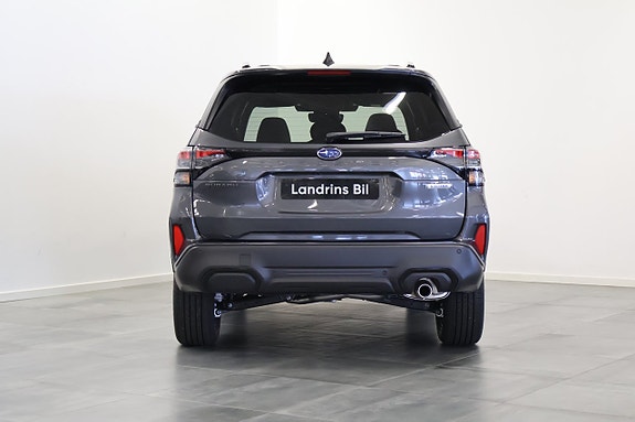 Subaru Forester 4 of 5