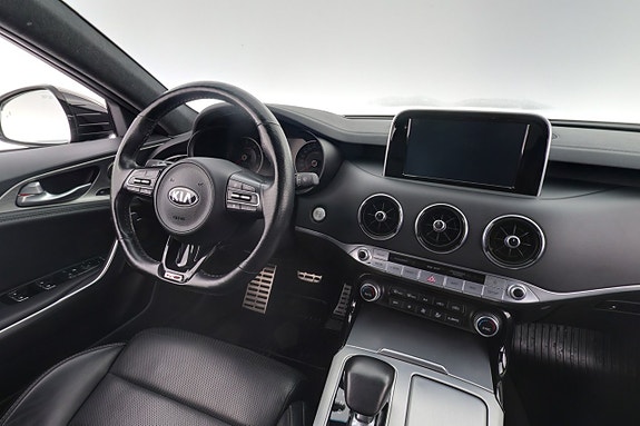 Kia Stinger 15 of 28