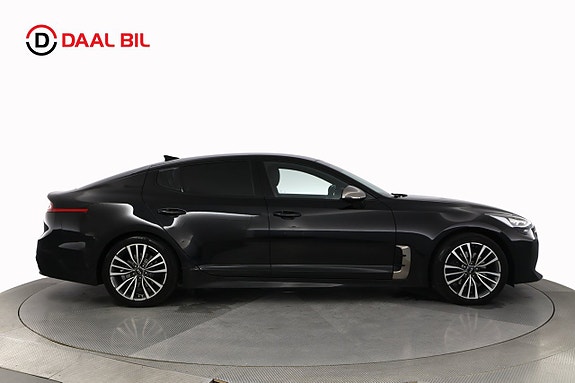 Kia Stinger 5 of 5