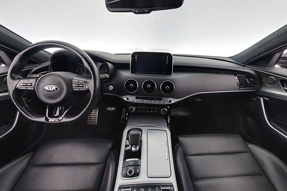 Kia Stinger 13 of 28