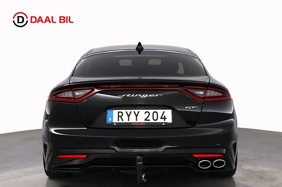 Kia Stinger 7 of 28