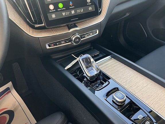Volvo XC60 18 of 19