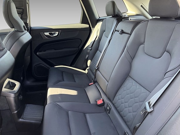 Volvo XC60 11 of 19