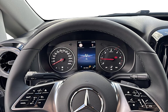 Mercedes-Benz Vito 108 11 of 15