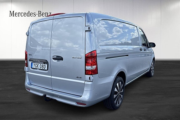 Mercedes-Benz Vito 108 4 of 5