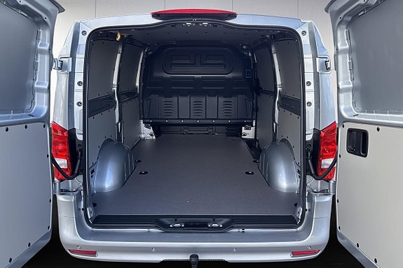 Mercedes-Benz Vito 108 6 of 15