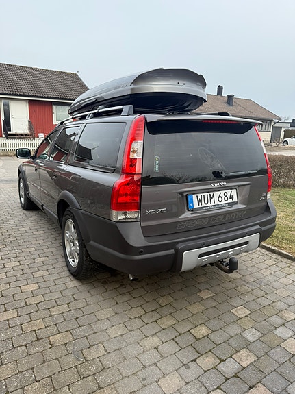 Volvo XC70 3 of 4