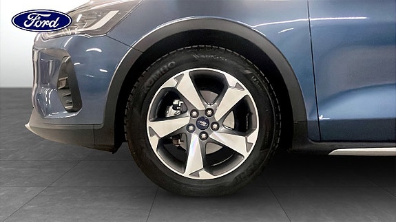Ford Focus 9 of 12