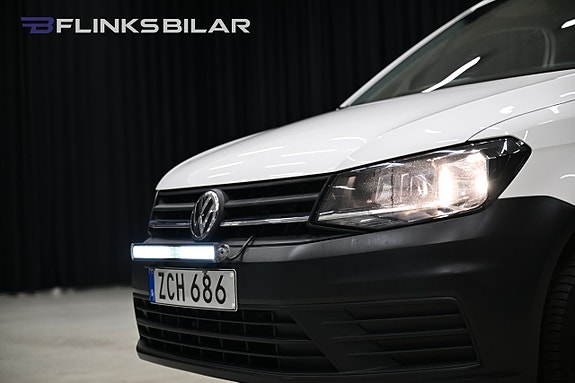 Volkswagen Caddy Maxi 18 of 30