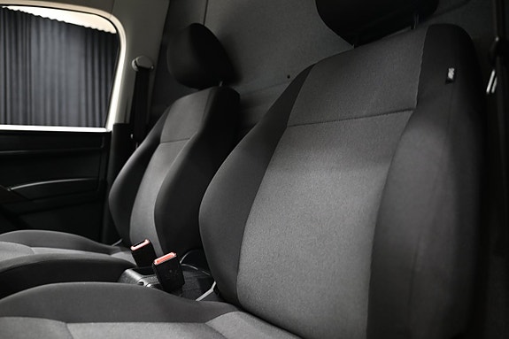 Volkswagen Caddy Maxi 29 of 30