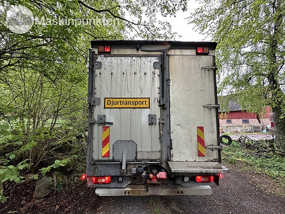Volvo FM-440 6X2 djurtransport enplans 6 of 27
