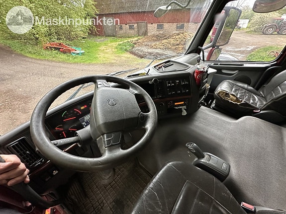 Volvo FM-440 6X2 djurtransport enplans 18 of 27
