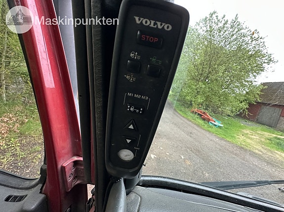 Volvo FM-440 6X2 djurtransport enplans 22 of 27