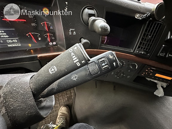 Volvo FM-440 6X2 djurtransport enplans 20 of 27