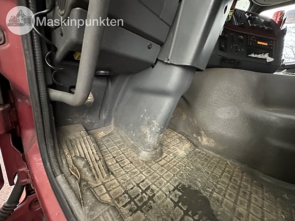 Volvo FM-440 6X2 djurtransport enplans 13 of 27