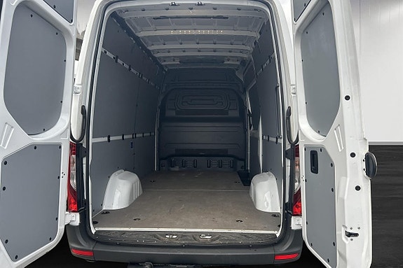Mercedes-Benz Sprinter 208 7 of 11