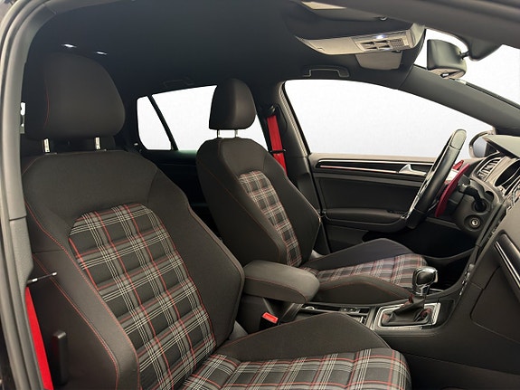 Volkswagen Golf I 24 of 30