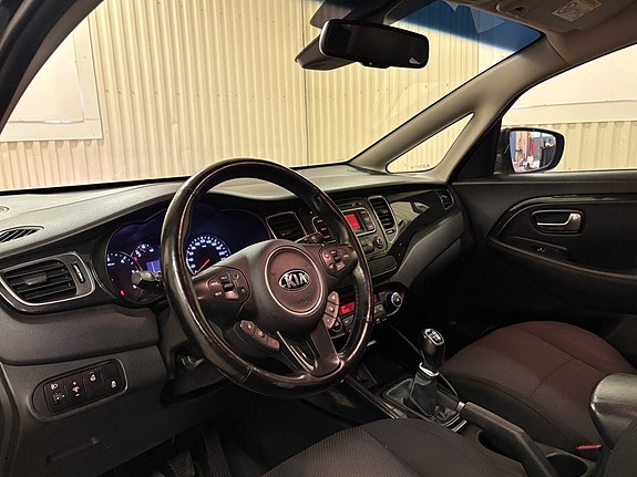 Kia Carens 14 of 19