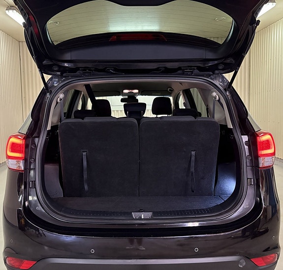 Kia Carens 6 of 19