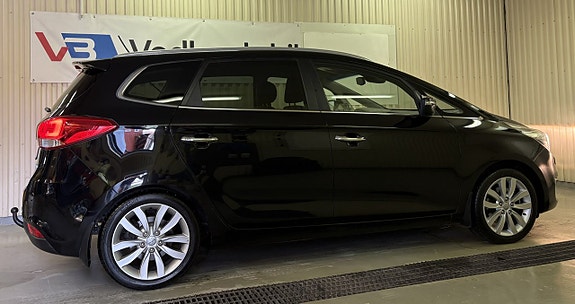 Kia Carens 4 of 19