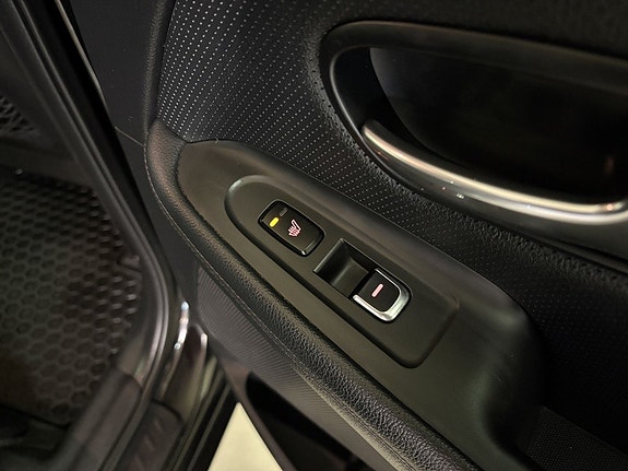 Kia Carens 16 of 19