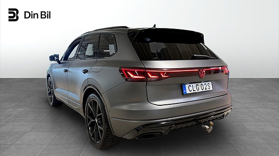 Volkswagen Touareg 3 of 26