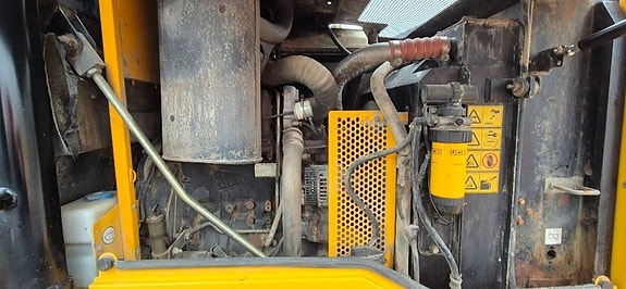 JCB 412 S 5 of 5