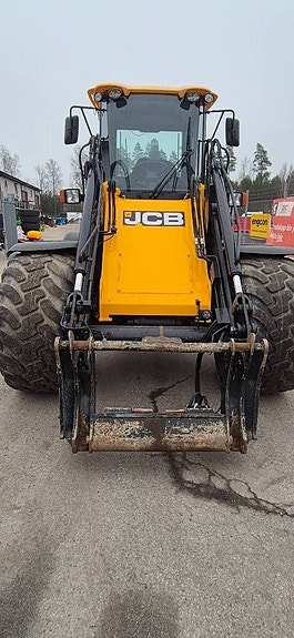 JCB 412 S 8 of 12