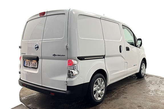 Nissan e-NV200 7 of 28