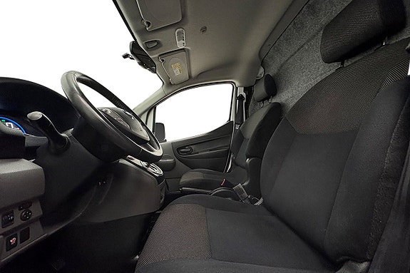 Nissan e-NV200 15 of 28