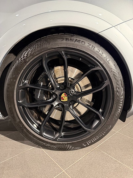 Porsche Cayenne 11 of 11