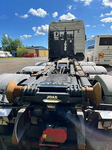 MAN TGX 35.500 8x4 16 of 24
