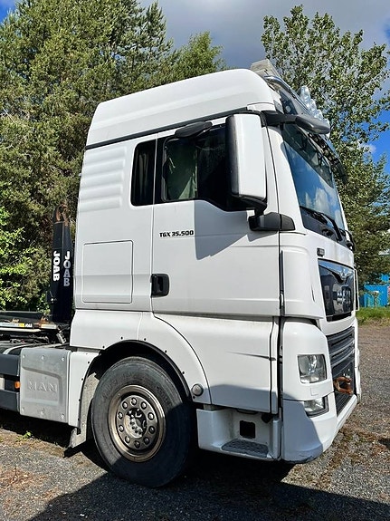 MAN TGX 35.500 8x4 4 of 24