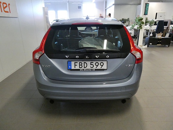 Volvo V60 5 of 5