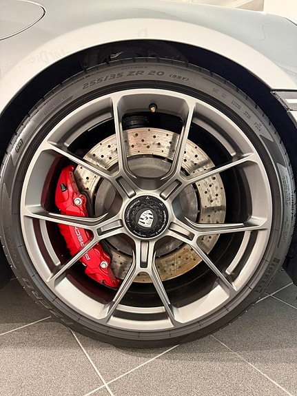 Porsche 911 GT3 5 of 5