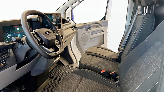 Ford Custom 4 of 5