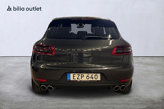 Porsche Macan S 5 of 5
