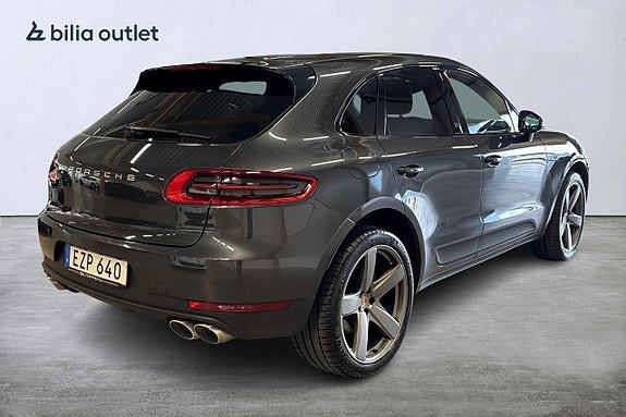 Porsche Macan S 6 of 28
