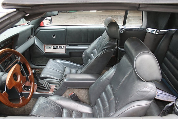 Chrysler Le Baron 11 of 15