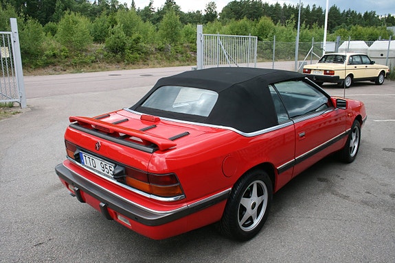 Chrysler Le Baron 9 of 15