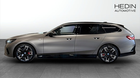 BMW i5 6 of 12