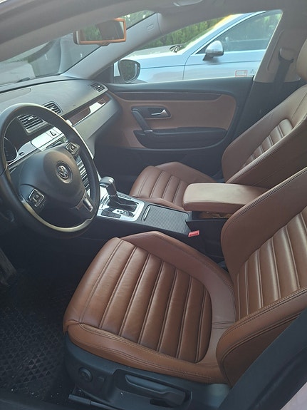 Volkswagen Passat CC 5 of 7