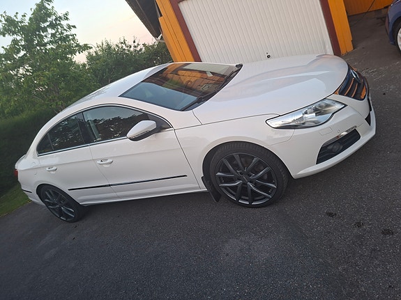 Volkswagen Passat CC 4 of 7