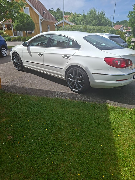 Volkswagen Passat CC 3 of 7
